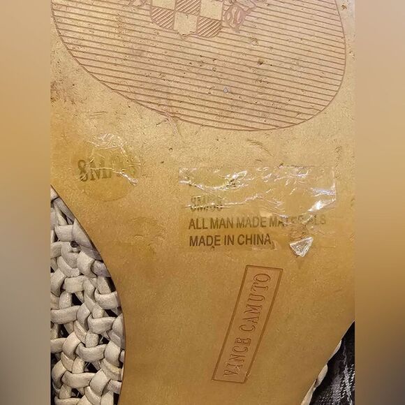 Vince Camuto Sandals Eiana Caged Peep Toe Lattice Pyramid Heels Size 8M/38 Beige - Picture 7 of 9